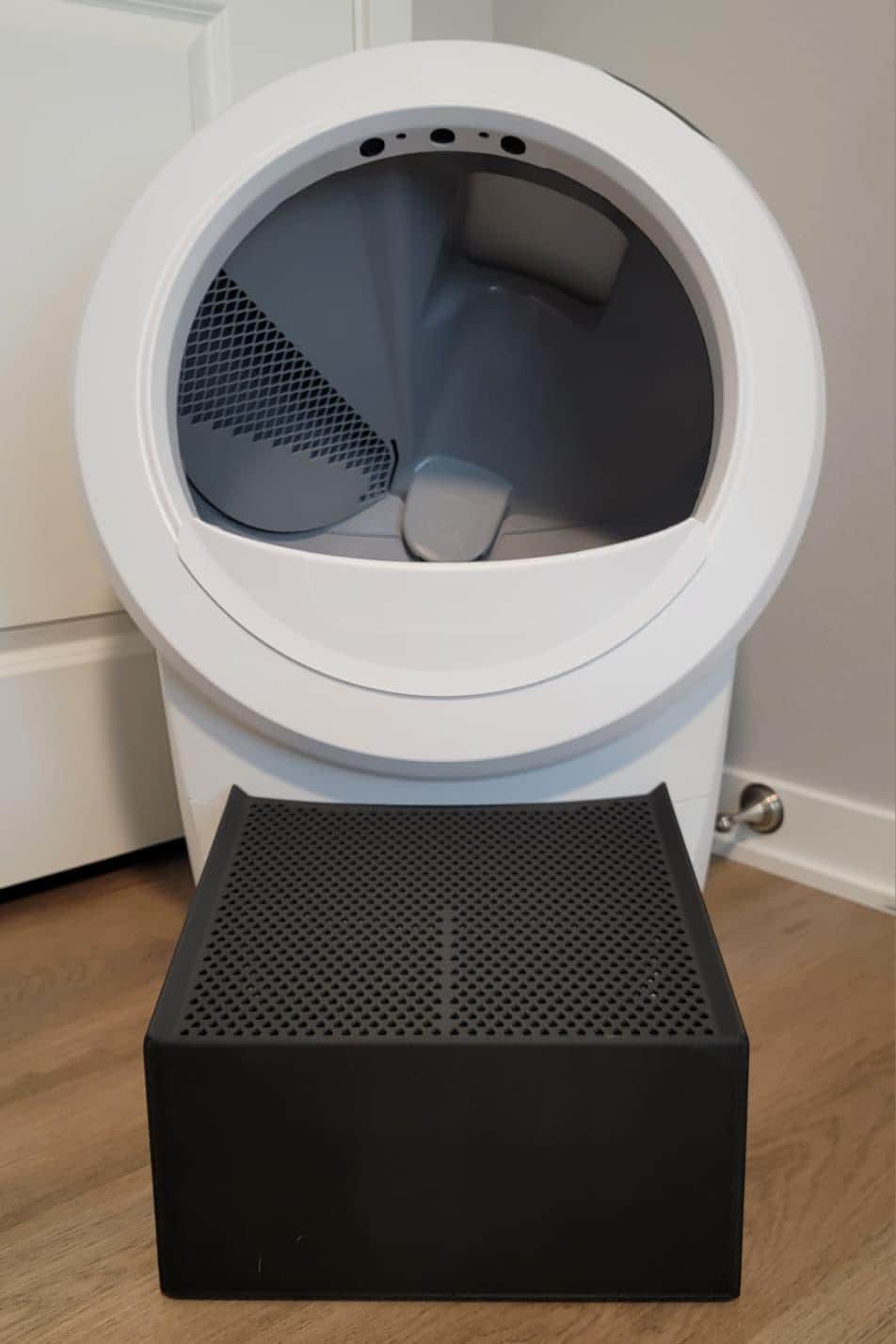 Litter Platform for Litter-Robot 4, 5, 5 Pro, EVO | Your Ultimate Tracking Solution!