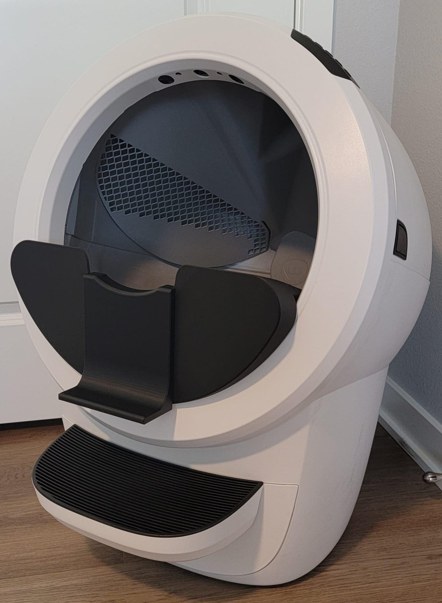 Pee Guard Max Shield Step for Litter-Robot 4 : Anti-Flicking, One-Piece Design - White or Black