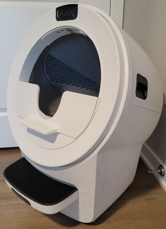 Max Shield 5 for Litter-Robot 5, 5 Pro : Anti-Flicking, One-Piece Design - White or Black